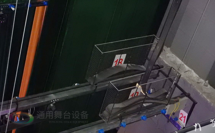 泰州舞臺吊桿廠家 支持定制 電動升降吊桿機數(shù)字變頻控制臺工字形吊桿舞臺設備禮堂會議廳用